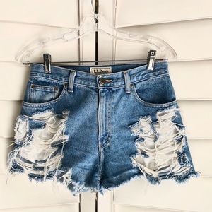 High waisted distressed jeans shorts